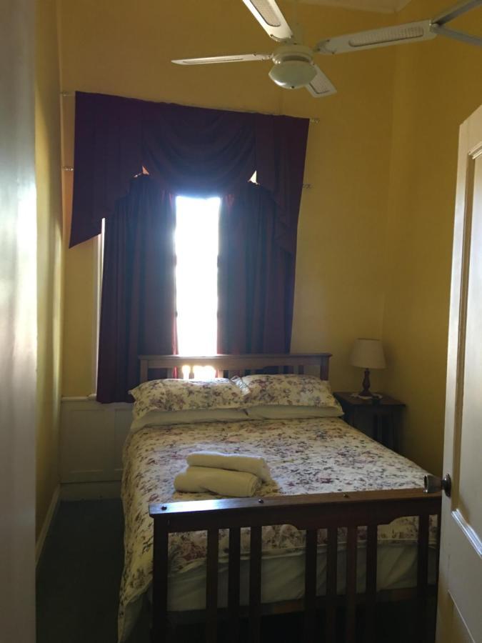Wirrabara Hotel Екстер'єр фото
