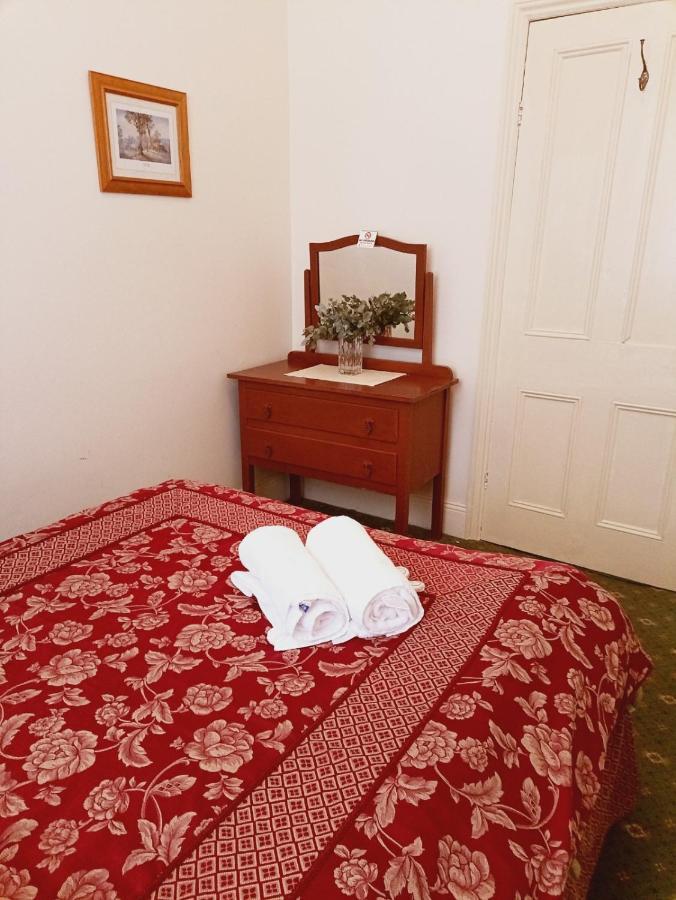 Wirrabara Hotel Екстер'єр фото